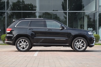 2016款大切诺基3.6L自动旗舰尊耀版