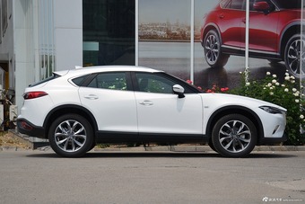 2016款马自达CX-4 2.5L自动四驱蓝天激情版