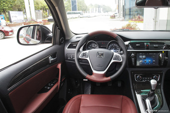 2015款众泰T600 2.0T手动尊贵型