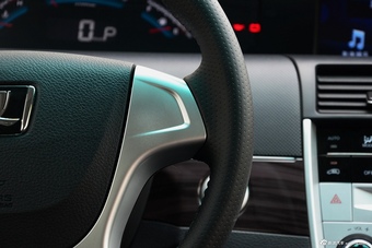 2016款大7 MPV 2.0T自动豪华型