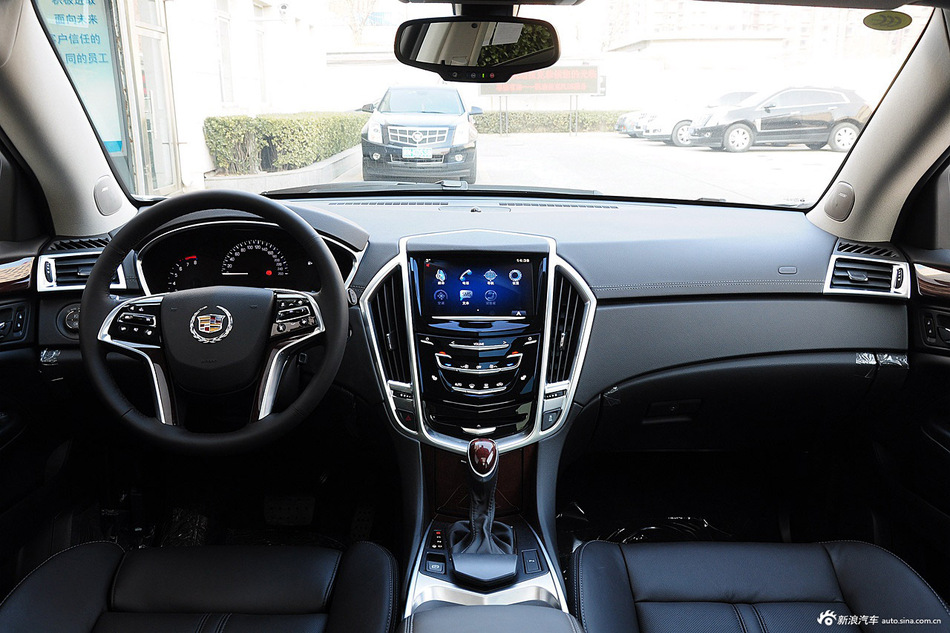 2015款凯迪拉克SRX 3.0L自动豪华版