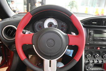 2013款丰田86 2.0L豪华自动版