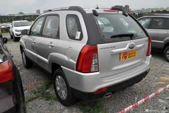 2013款狮跑2.0L GL自动两驱版