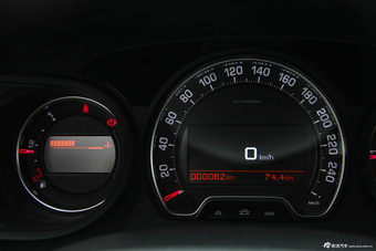 2016款雪铁龙C5 1.8T自动豪华型