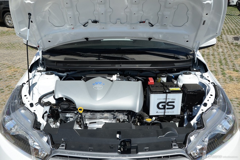 2016款YARiS L致炫1.5L自动劲速天窗版