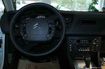 2012款东风雪铁龙C5