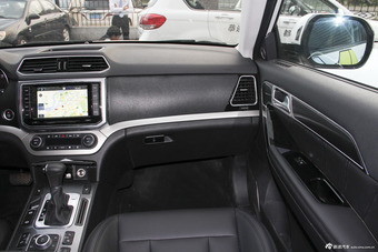 2015款哈弗H6 Coupe 2.0T自动两驱尊贵型