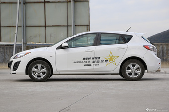 2015款马自达3星骋1.6L自动两厢精英型