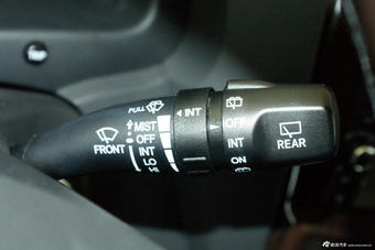 2013款狮跑2.0L GLS手动两驱版