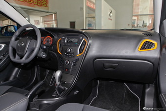 2013款传祺GA3 1.6L手动精英版