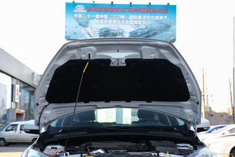 2015款福克斯两厢1.0T自动超能风尚型