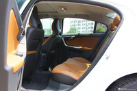 2015款沃尔沃S60L 2.0T T5 智驭版到店实拍