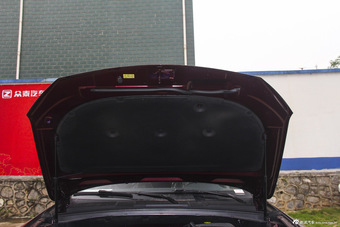 2015款众泰T600 1.5T手动豪华型