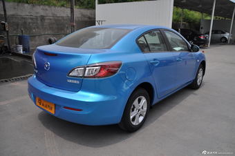 2013款马自达3星骋三厢1.6L手动精英型