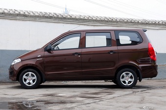 2015款五菱宏光S 1.5L基本型 国V