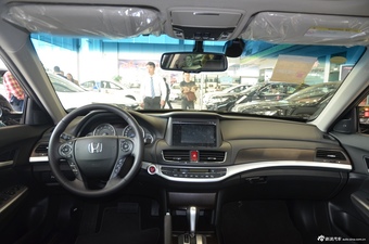 2014款歌诗图2.4L自动豪华版图片