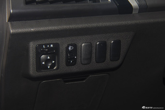 2015款V CROSS 1.5L手动智趣型