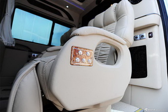 2013款中欧尊逸C型柴油版