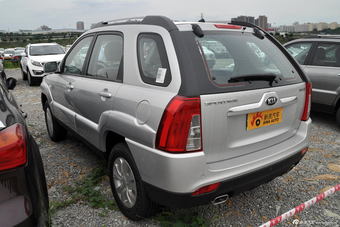 2013款狮跑2.0L GL手动两驱版