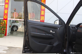 2016款风光370 1.5L手动精英居家版7座