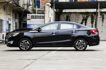 2016款海马福美来1.6L手动品尚型升级版