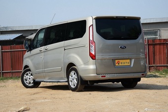 2016款福特途睿欧2.0T手动精英版