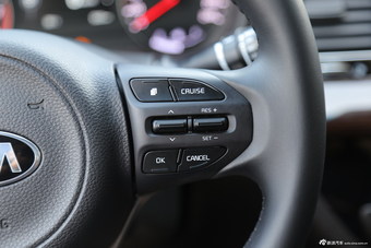 2014款东风悦达起亚K4