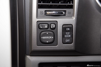 2010款红杉5.7L自动