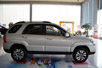 2013款狮跑2.0L GLS手动两驱版