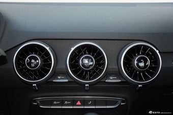 2015款奥迪TT Coupe 45TFSI quattro