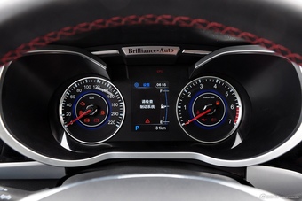 2015款中华V3 1.5L自动精英型