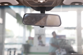 2014款宝骏630 1.5L手动舒适型