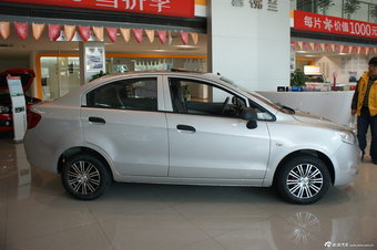 2012款新赛欧三厢