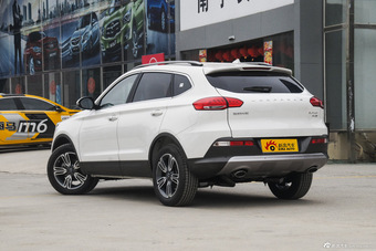 2015款猎豹CS10 2.0T手动至尊版