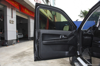 2015款骐铃T7 2.8T手动两驱尊贵版加长轴距JE493ZKQ4CB