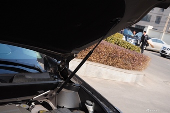 2015款凯迪拉克SRX 3.0L自动精英型