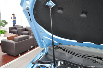 2013款迈腾蓝驱版