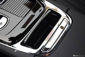 2015款捷豹XJL2.0T两驱典雅商务80周年典藏版