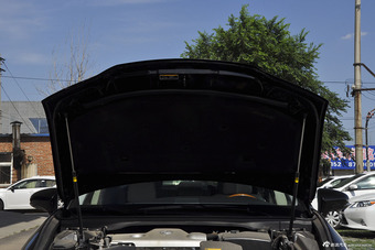 2014款雷克萨斯ES250自动豪华版