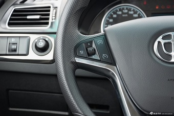 2016款中华V5 1.5L手动两驱运动型