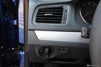 2015款朗行230TSI DSG舒适版