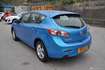 2012款马自达3星骋两厢1.6L手动舒适型