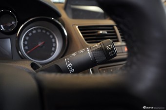 2014款昂科拉1.4T自动四驱全能旗舰型