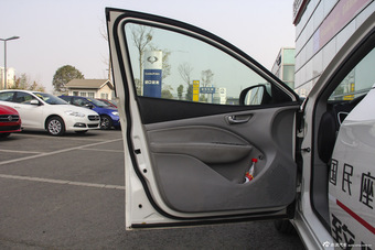 2014款菲亚特致悦1.4T自动豪华运动版