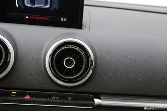 2015款奥迪A3 Limousine 1.4T自动35TFSI 300万纪念舒享版
