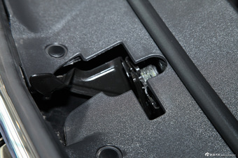 2013款君越2.4L SIDI领先舒适型