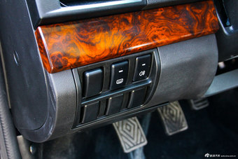 2014款野马F12 到店实拍