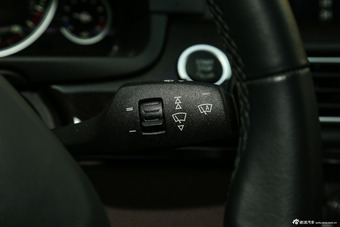 2015款宝马5系535Li 3.0T自动行政型豪华设计套装