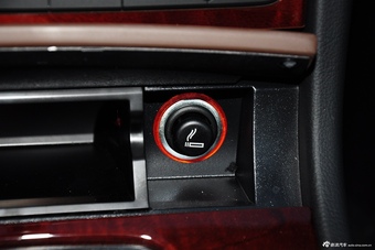 2011款途锐V6 3.0TSI汽油舒适型