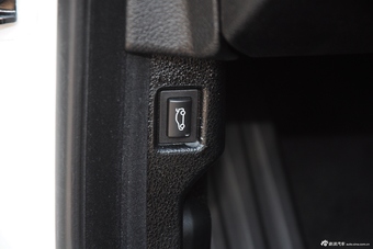 2014款宝马5系528Li领先型